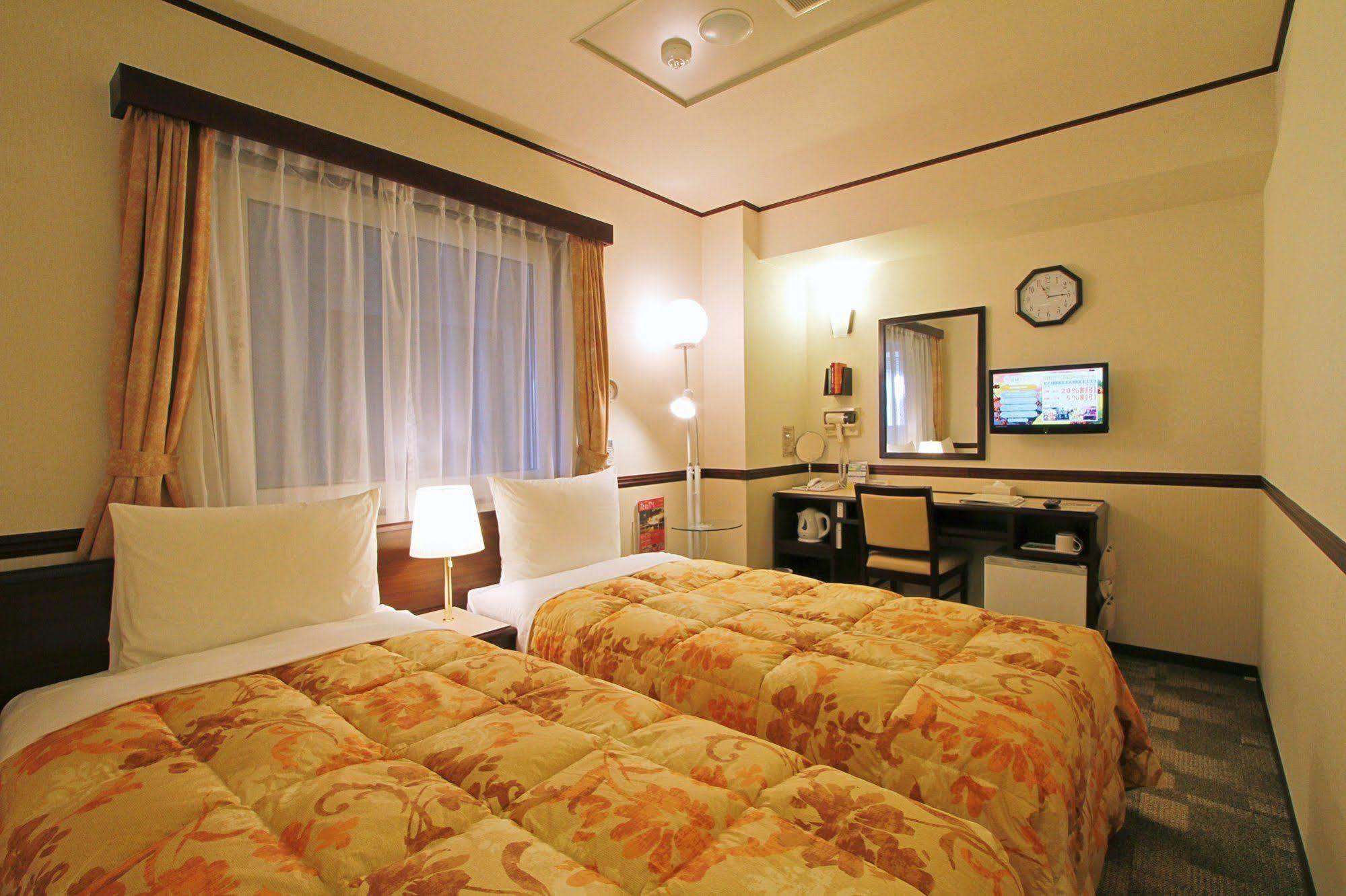 Toyoko Inn Kofu-Eki Minami-Guchi No.1 Eksteriør billede